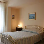Poggio Falcone Villa *