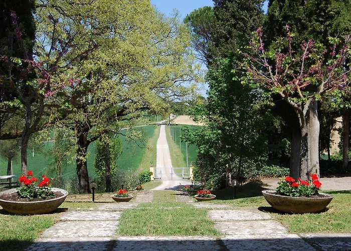 Poggio Falcone ヴィラ *