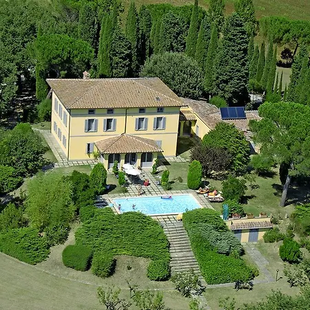Villa Poggio Falcone *