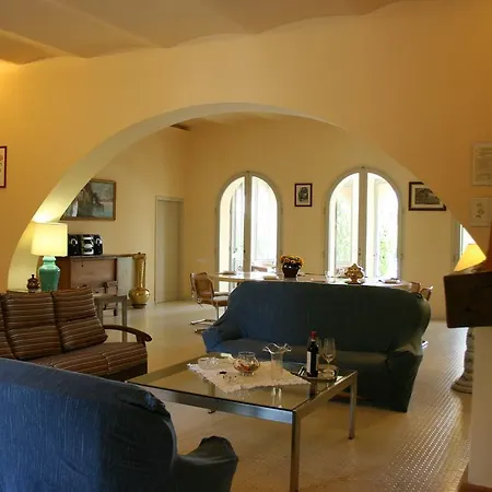 Villa Poggio Falcone *